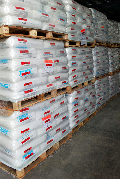 倉(cāng)庫(kù)一角